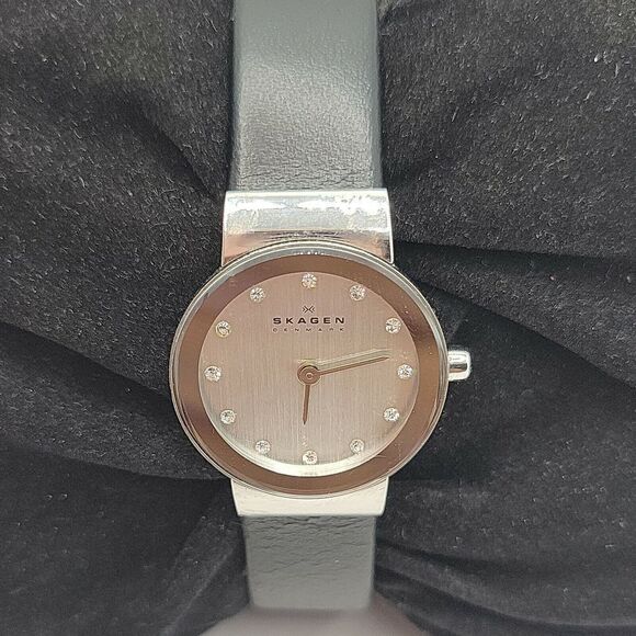 Skagen Steel 358XSSLBC Womens Black Leather Analog Dial Quartz Wrist Watch AM751 main image 6
